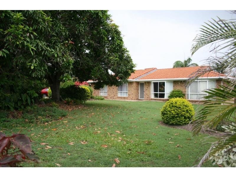 1 Maike Drive, Urraween QLD 4655