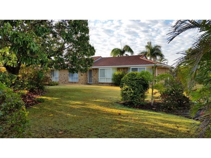 1 Maike Drive, Urraween QLD 4655