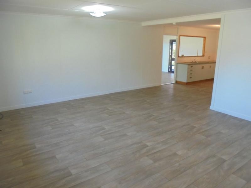 86 Old Bruce Highway, Howard QLD 4659