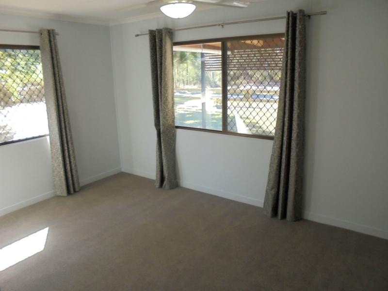 86 Old Bruce Highway, Howard QLD 4659