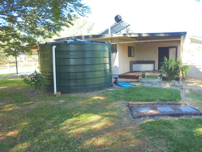 86 Old Bruce Highway, Howard QLD 4659