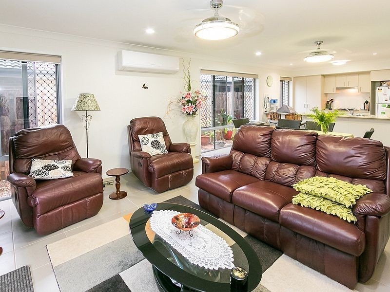 12 Roebuck Street, Urraween QLD 4655