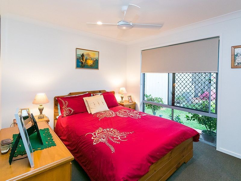 12 Roebuck Street, Urraween QLD 4655