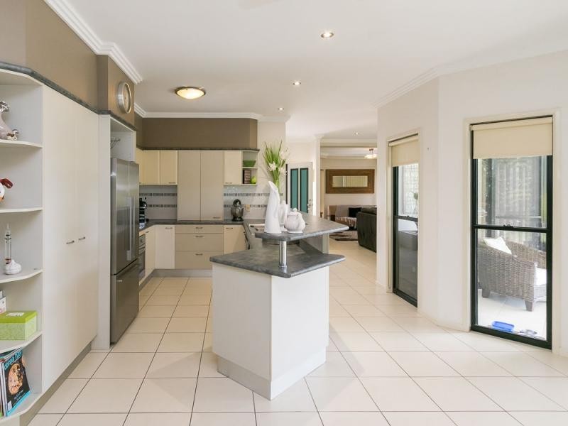 15 Highview Drive, Craignish QLD 4655