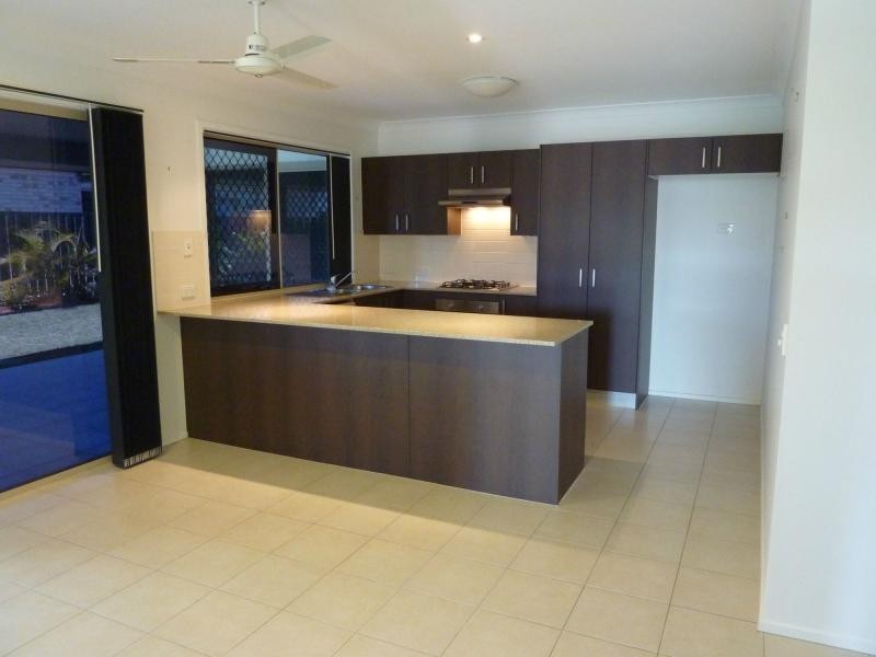 10 Forrest Court, Urraween QLD 4655