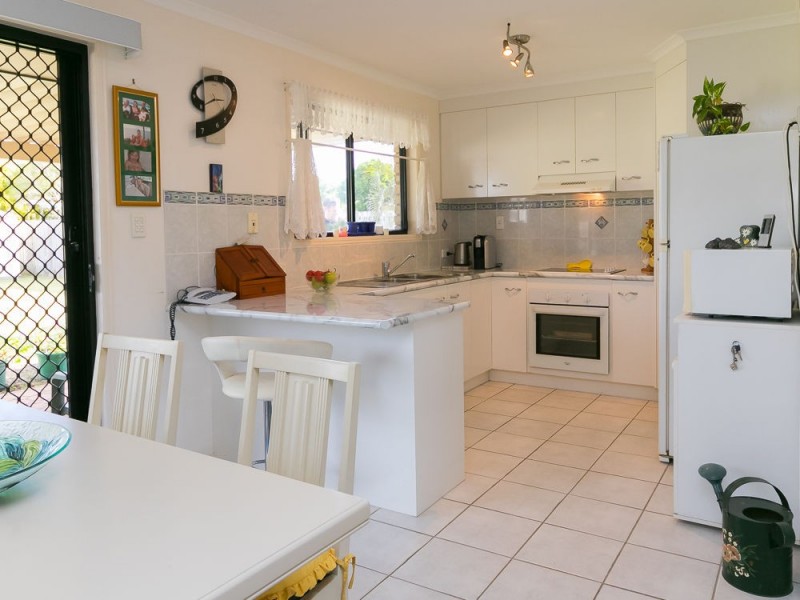 16 Kestrel Court, Eli Waters QLD 4655