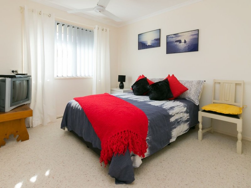 16 Kestrel Court, Eli Waters QLD 4655