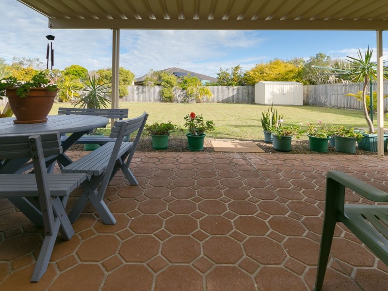 16 Kestrel Court, Eli Waters QLD 4655