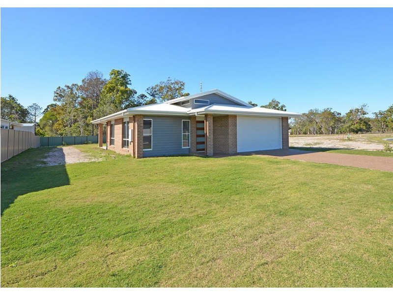 56 Ronaldo Way, Urangan QLD 4655