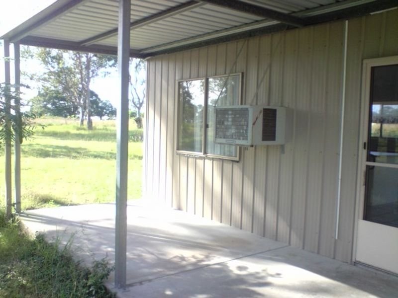60 Beck Road, Urangan QLD 4655
