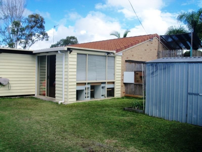 12 Maree Street, Wondunna QLD 4655