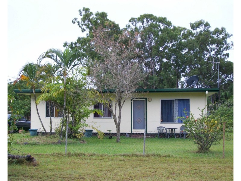 9 Phillip Street, Howard QLD 4659