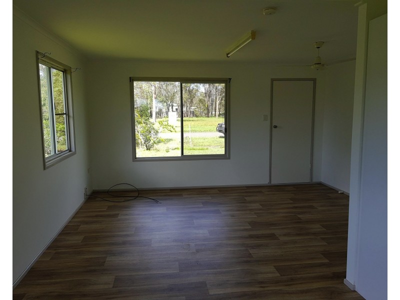 9 Phillip Street, Howard QLD 4659