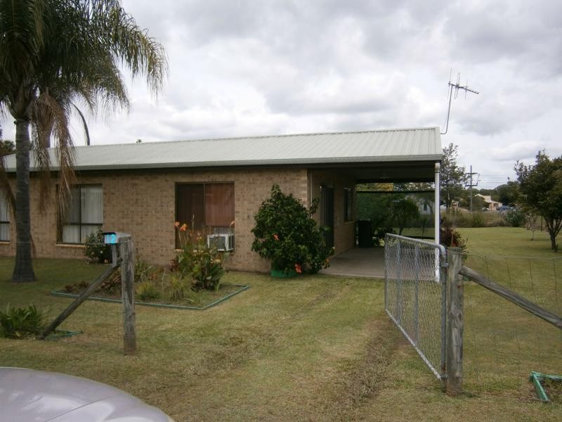 12 Whitley Street, Howard QLD 4659