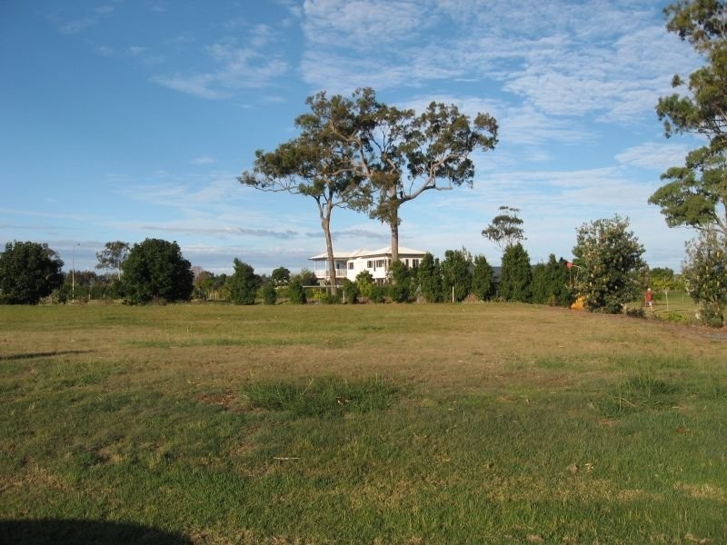 65 Barramundi Drive, Burrum Heads QLD 4659