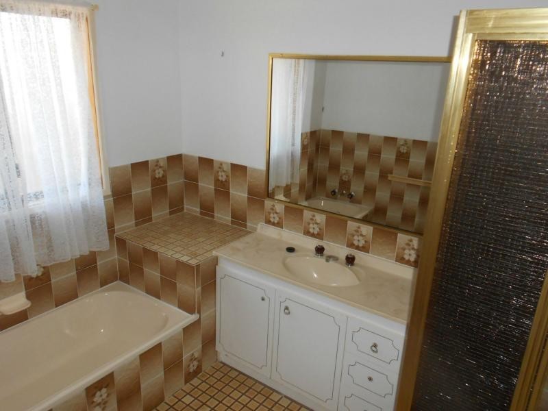 108 Lauren Street, Urangan QLD 4655