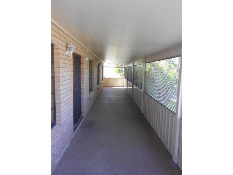 108 Lauren Street, Urangan QLD 4655