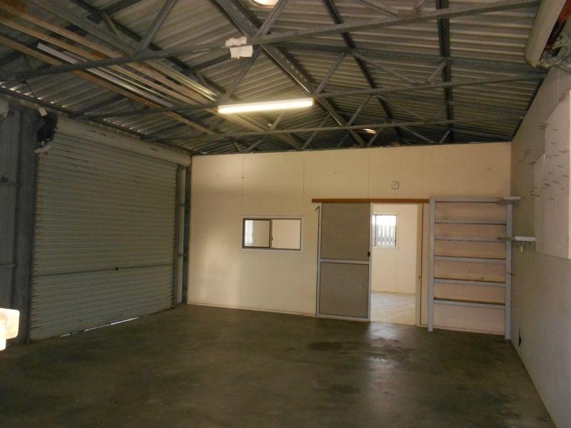 108 Lauren Street, Urangan QLD 4655