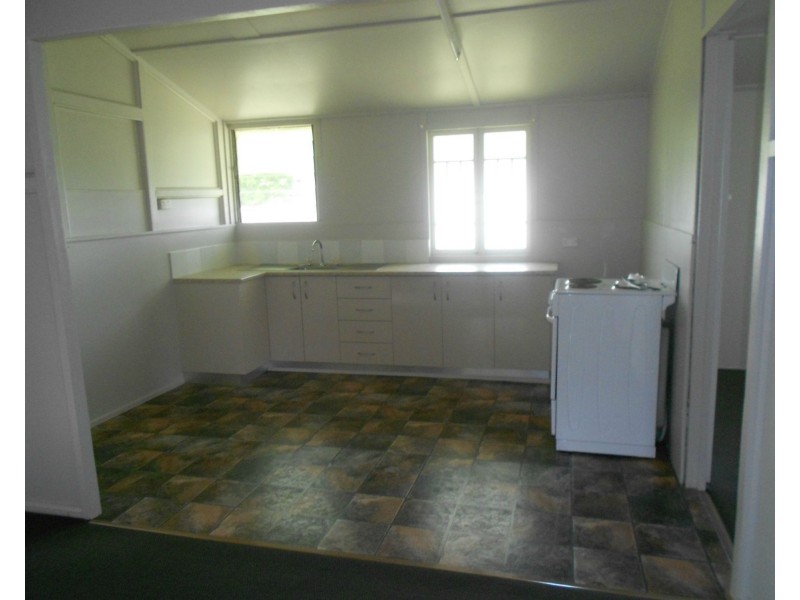 68 William Street, Howard QLD 4659