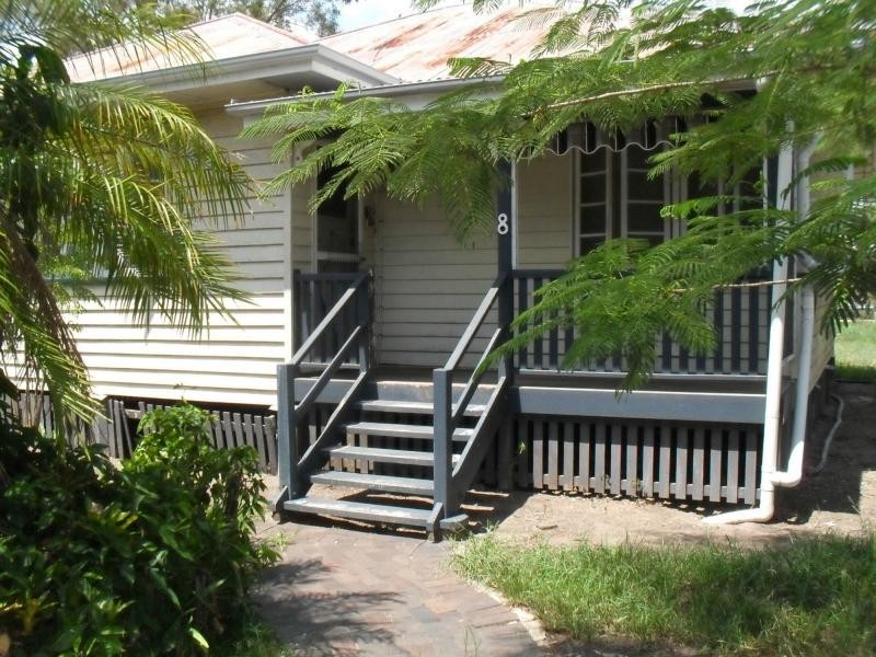 8 Agnes Street, Howard QLD 4659