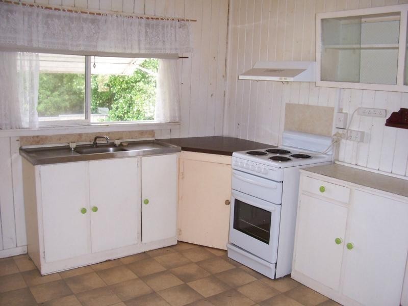86 Steley Street, Howard QLD 4659