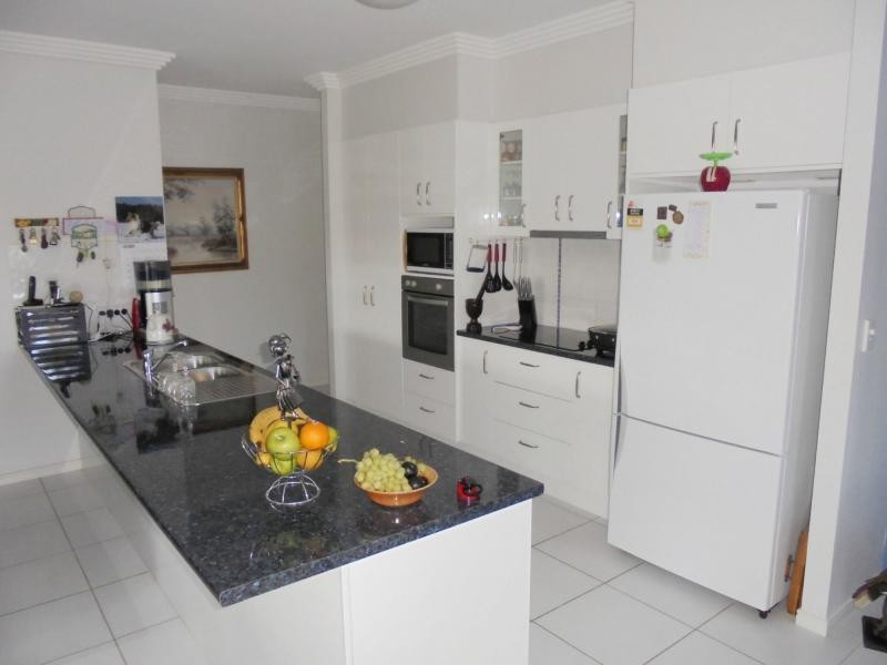 3 Lancaster Circuit, Urraween QLD 4655