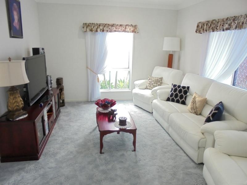 3 Lancaster Circuit, Urraween QLD 4655