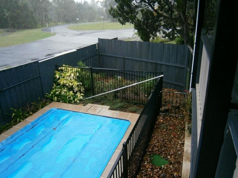 6 Robertson Street, Torbanlea QLD 4662