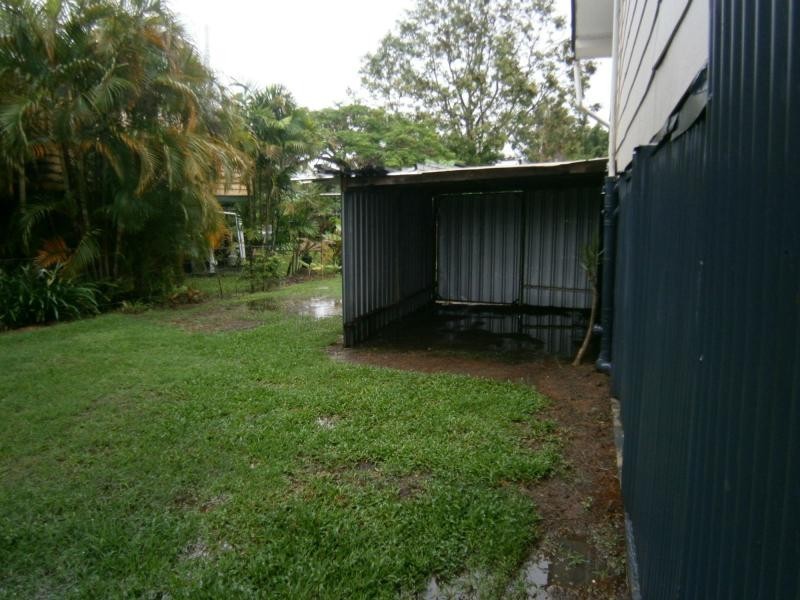 6 Robertson Street, Torbanlea QLD 4662