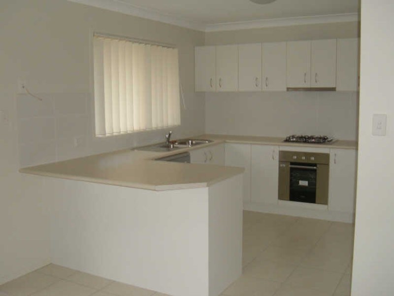 8 Magellan Circuit, Urraween QLD 4655