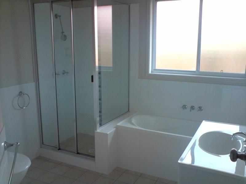 8 Steel Street, Nikenbah QLD 4655