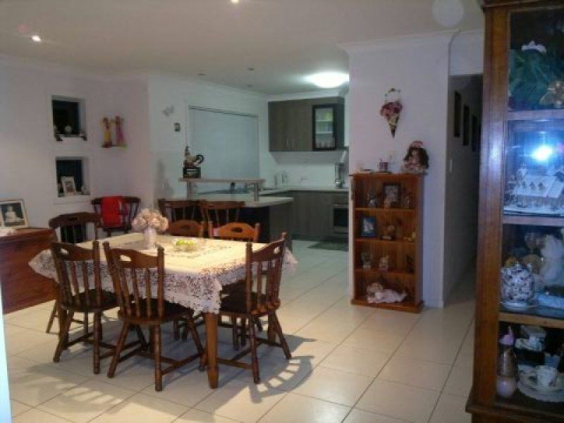 8 Barramundi Drive, Burrum Heads QLD 4659