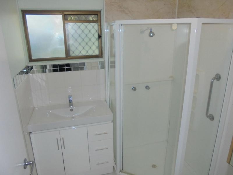 86 Old Bruce Highway, Howard QLD 4659