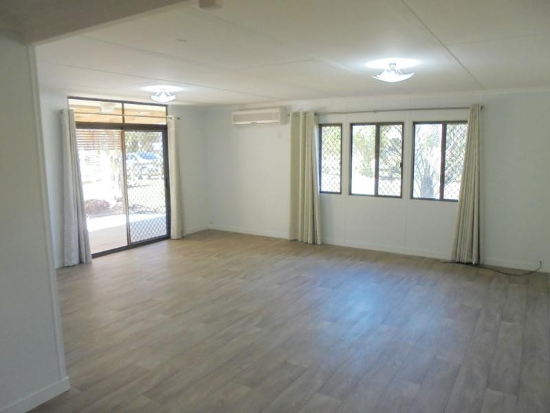 86 Old Bruce Highway, Howard QLD 4659