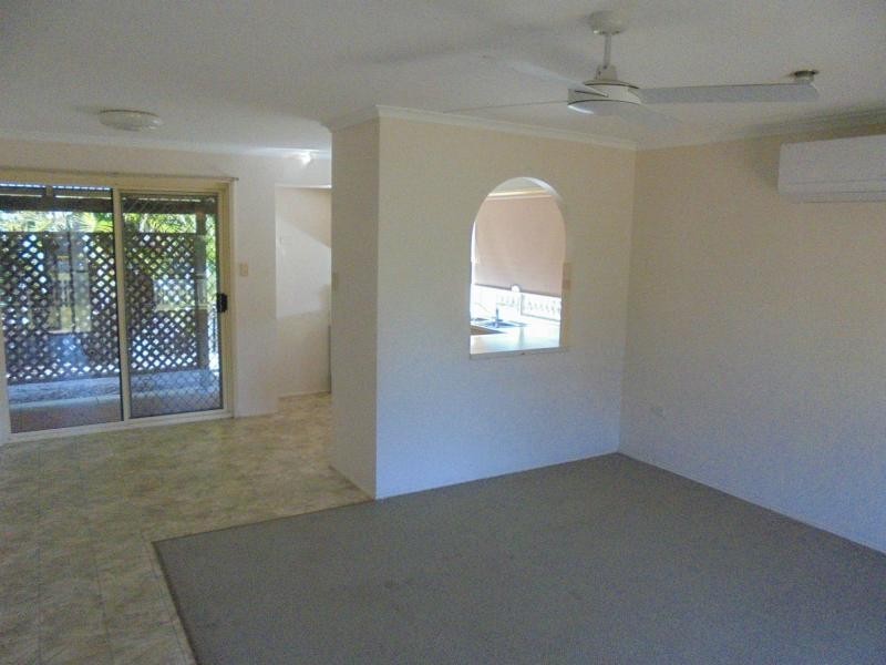 39 Cunningham Street, Torquay QLD 4655