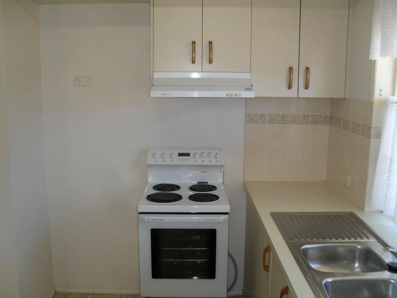 39 Cunningham Street, Torquay QLD 4655