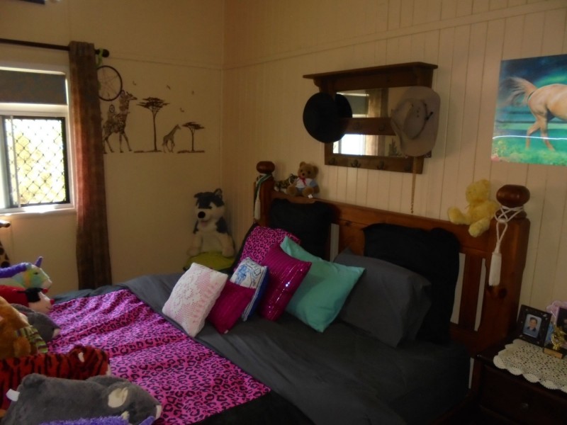 33 Whitley Street, Howard QLD 4659