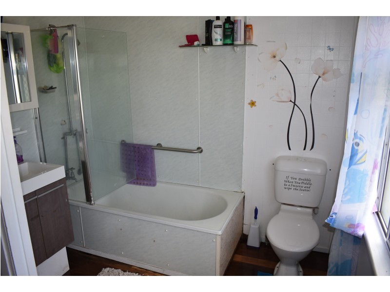33 Whitley Street, Howard QLD 4659