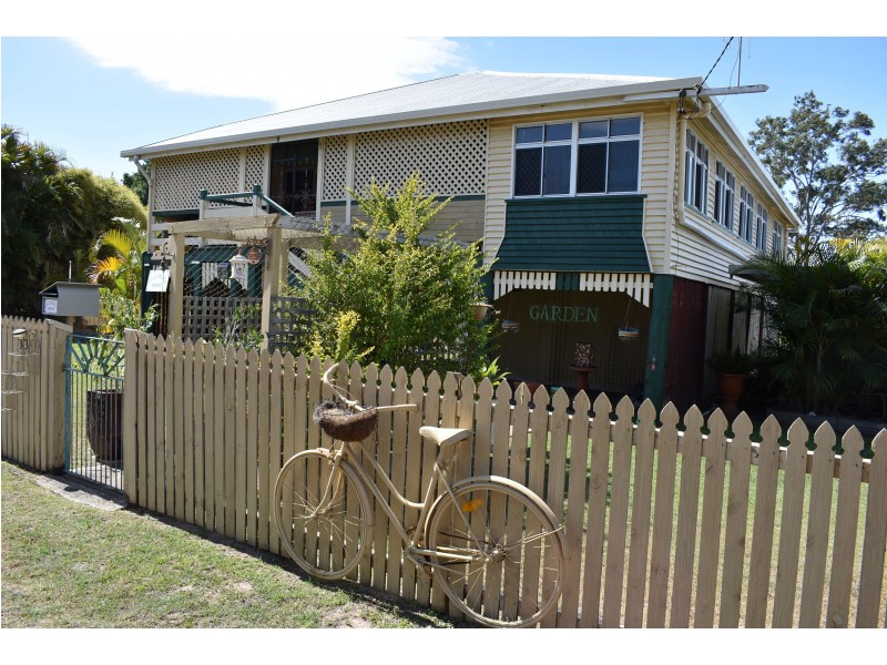 33 Whitley Street, Howard QLD 4659