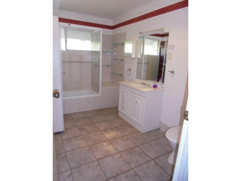 60 Steley Street, Howard QLD 4659