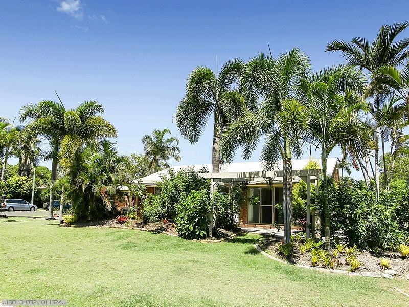 95 Hammond Street, Urangan QLD 4655