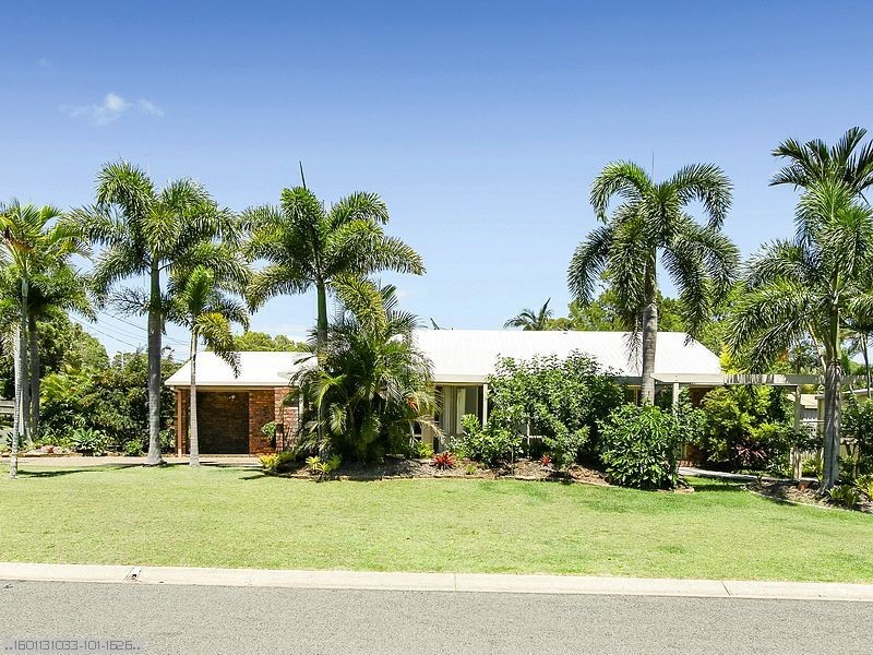 95 Hammond Street, Urangan QLD 4655