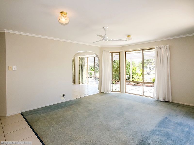 95 Hammond Street, Urangan QLD 4655