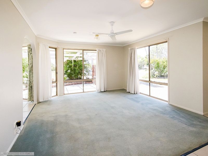 95 Hammond Street, Urangan QLD 4655