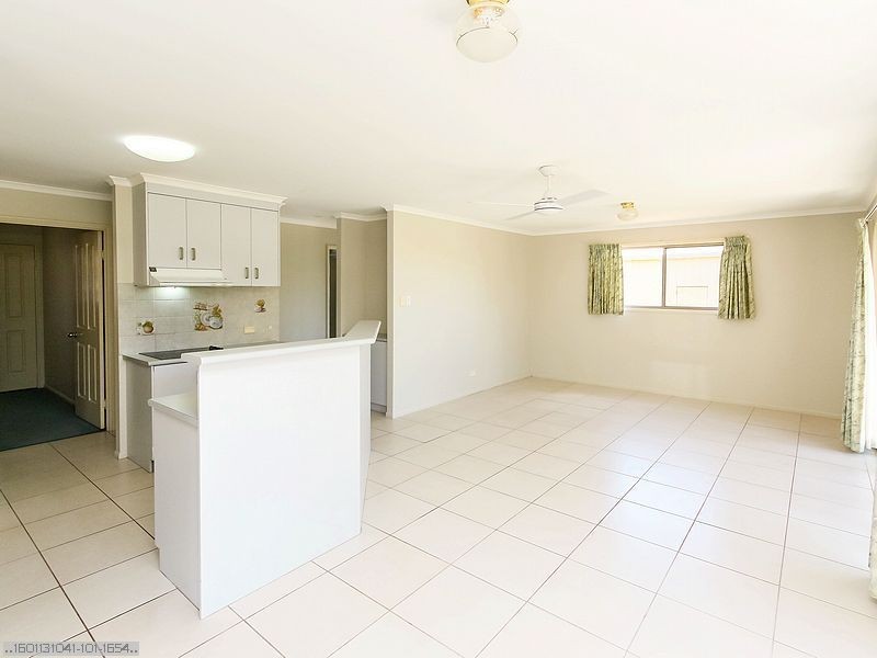 95 Hammond Street, Urangan QLD 4655