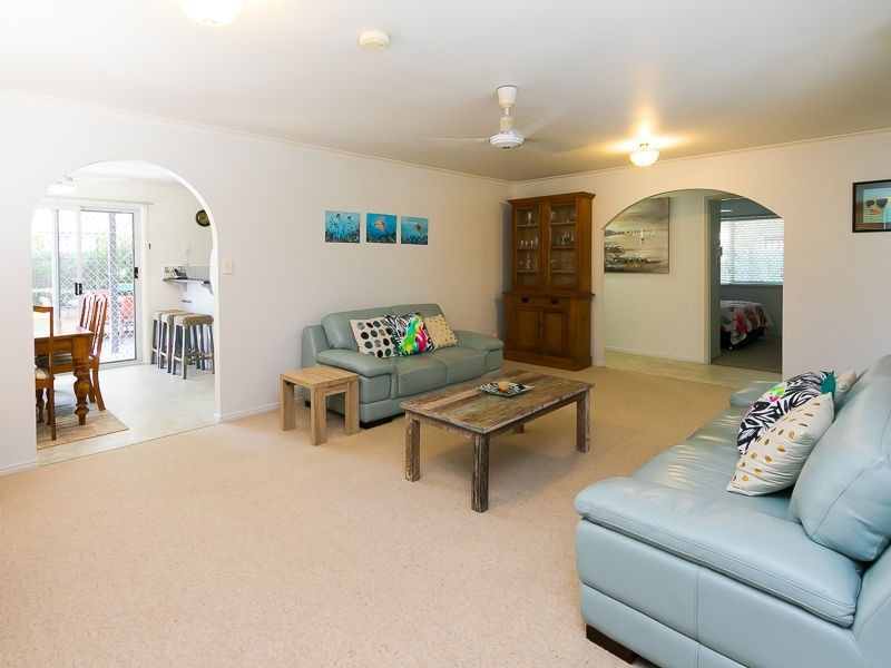 100 Elizabeth Street, Urangan QLD 4655