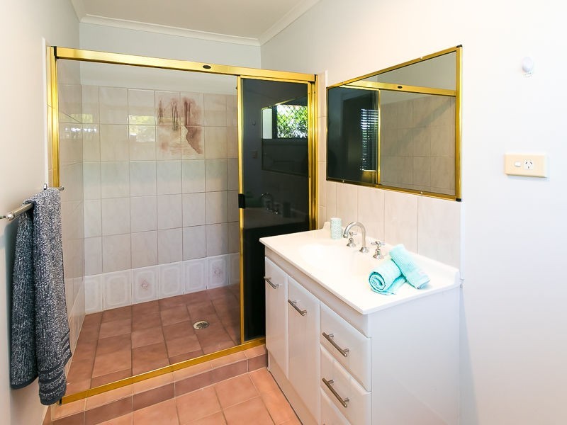 100 Elizabeth Street, Urangan QLD 4655