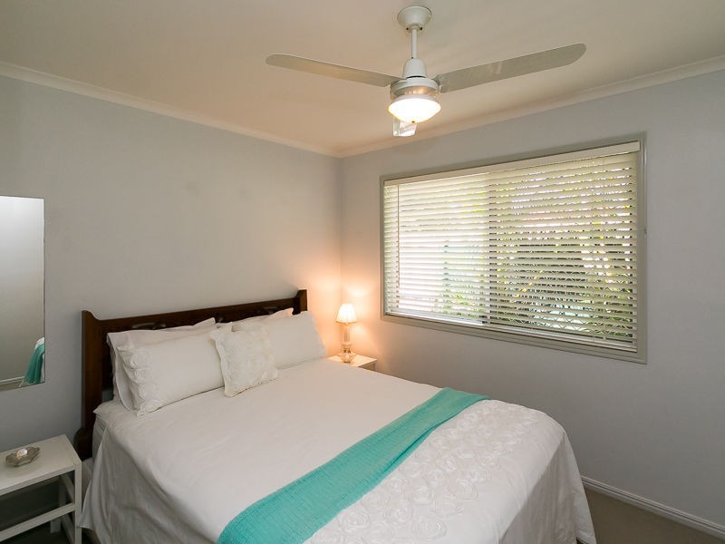 100 Elizabeth Street, Urangan QLD 4655