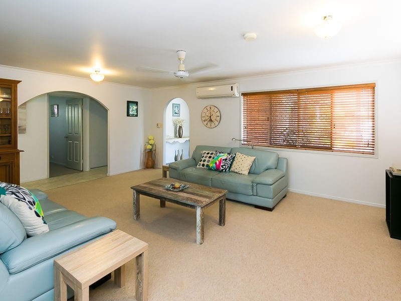 100 Elizabeth Street, Urangan QLD 4655