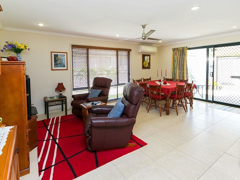 3 Whipbird Court, Urangan QLD 4655